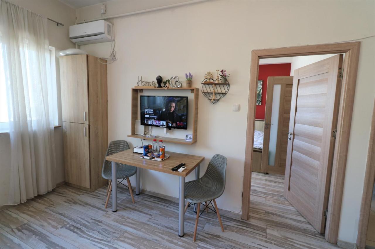 Charming Cozy Apartment - Old Town - Free Minibar Bukarest Exterior foto